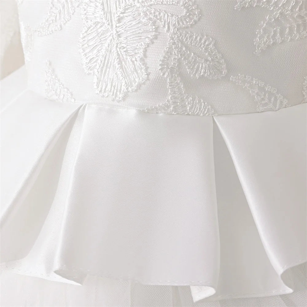 Vestido Clara - Luxo Manga Longa em Renda e Tule – Branco Clássico com Laço