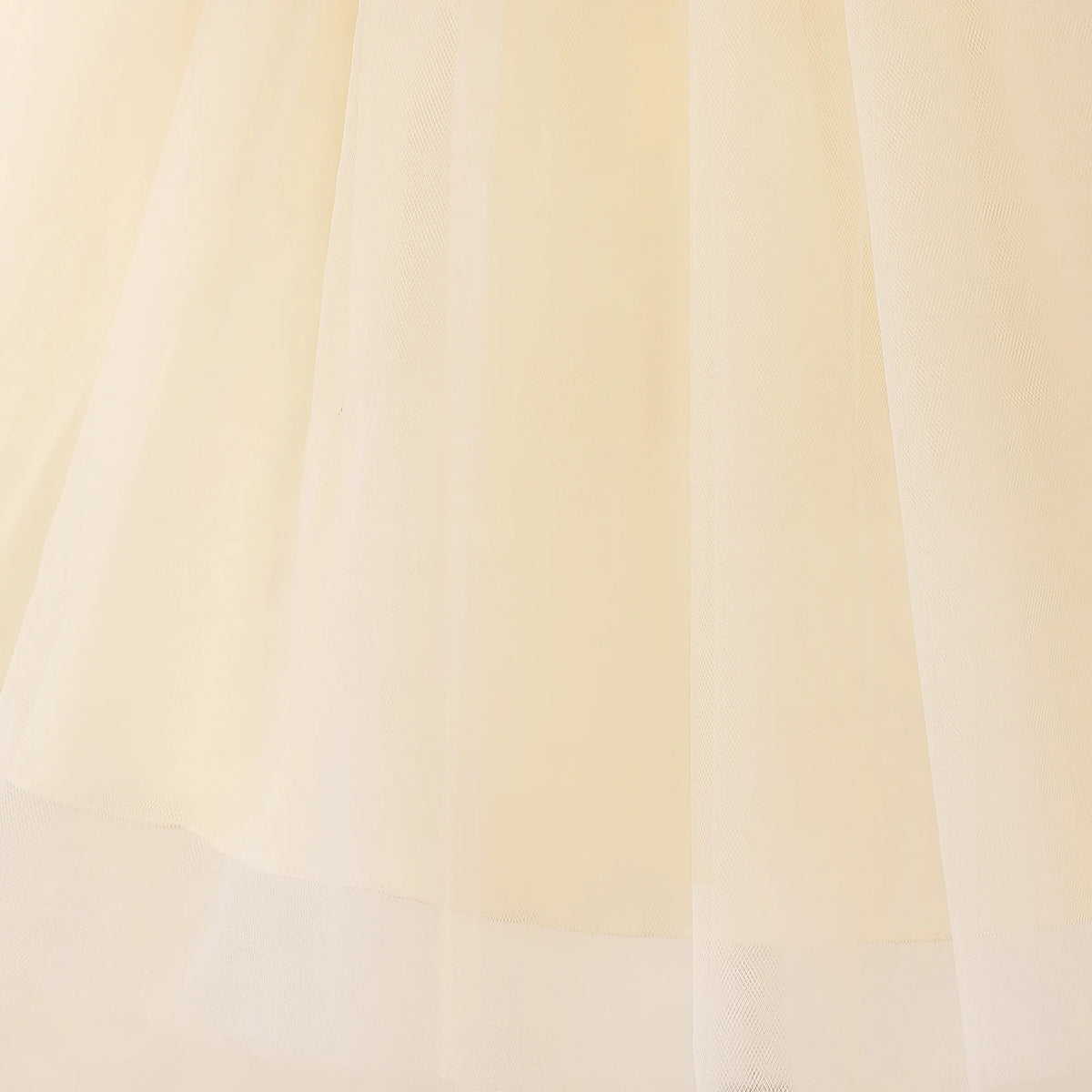 Vestido Beatrice - Corpete de Lantejoulas com Laço e Manga Longa