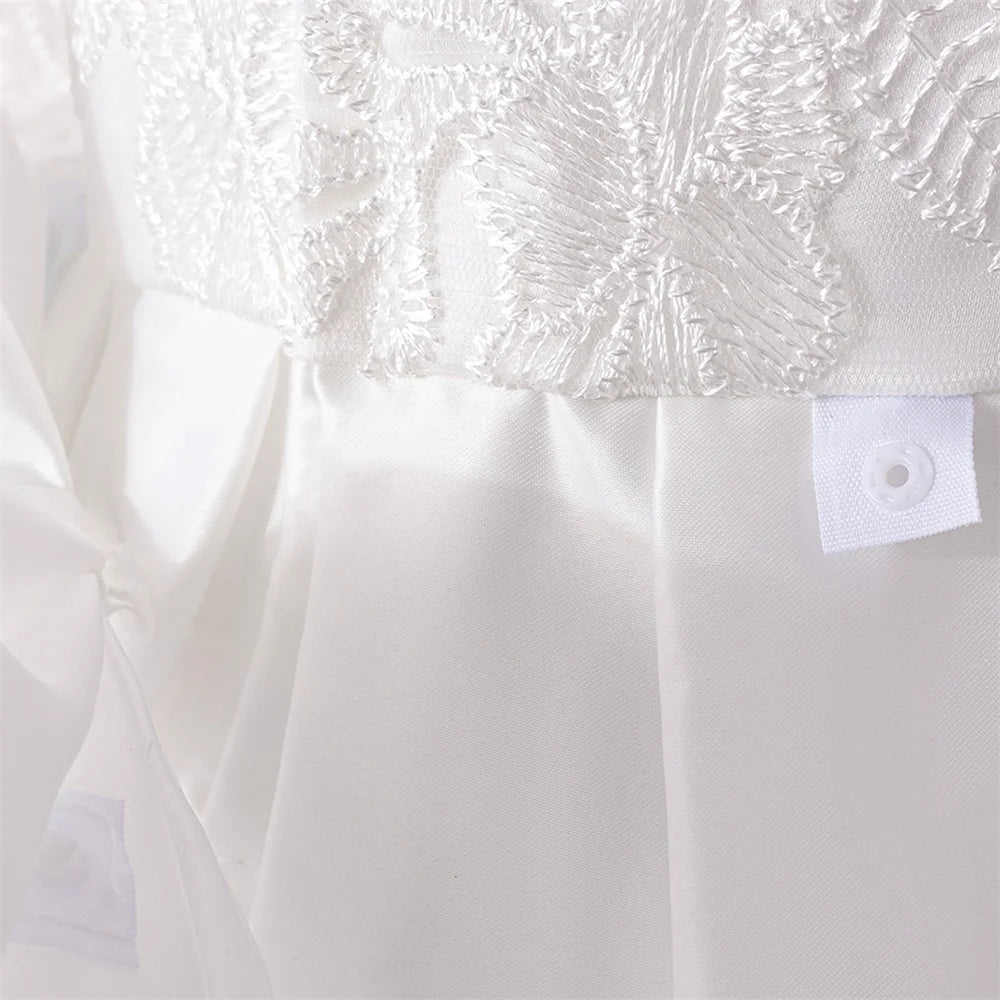 Vestido Clara - Luxo Manga Longa em Renda e Tule – Branco Clássico com Laço