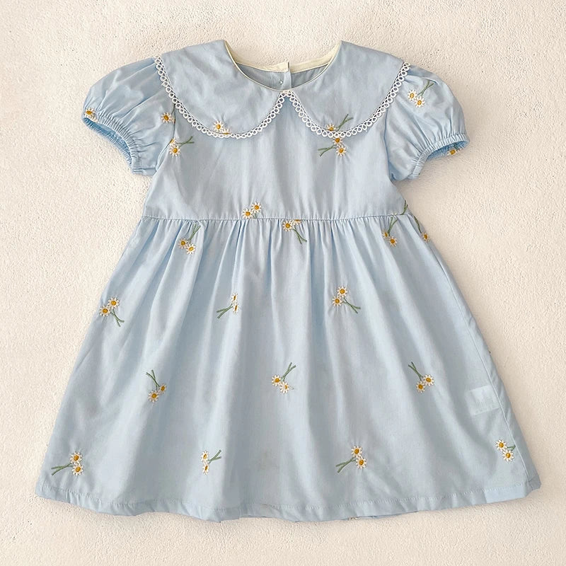 Vestido Céline - Bordado Floral com Mangas Esvoaçantes