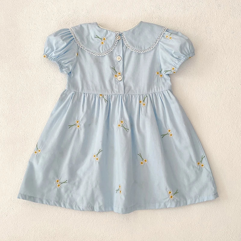 Vestido Céline - Bordado Floral com Mangas Esvoaçantes