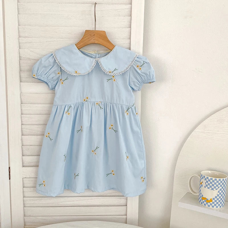 Vestido Céline - Bordado Floral com Mangas Esvoaçantes