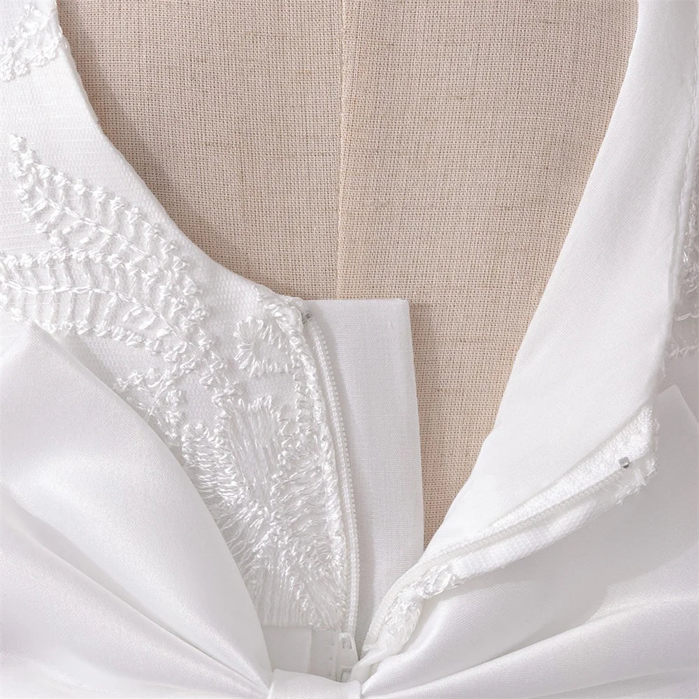 Vestido Clara - Luxo Manga Longa em Renda e Tule – Branco Clássico com Laço