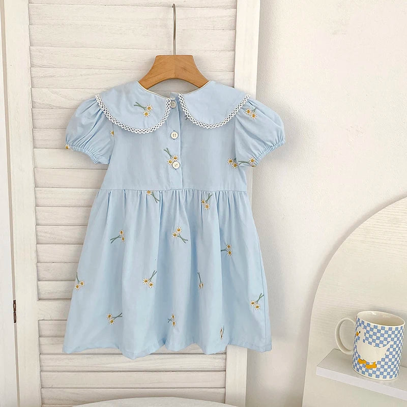 Vestido Céline - Bordado Floral com Mangas Esvoaçantes