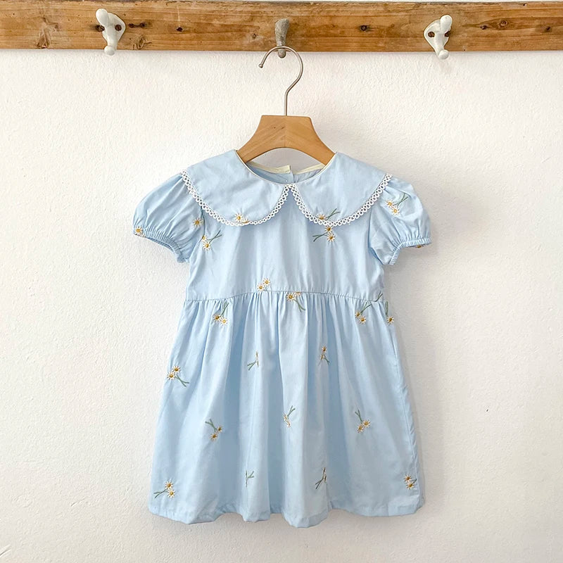 Vestido Céline - Bordado Floral com Mangas Esvoaçantes